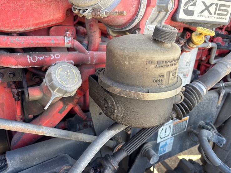 2018-kenworth-t680-image-43