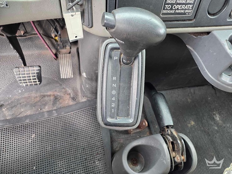 2009-international-durastar-4300-image-21