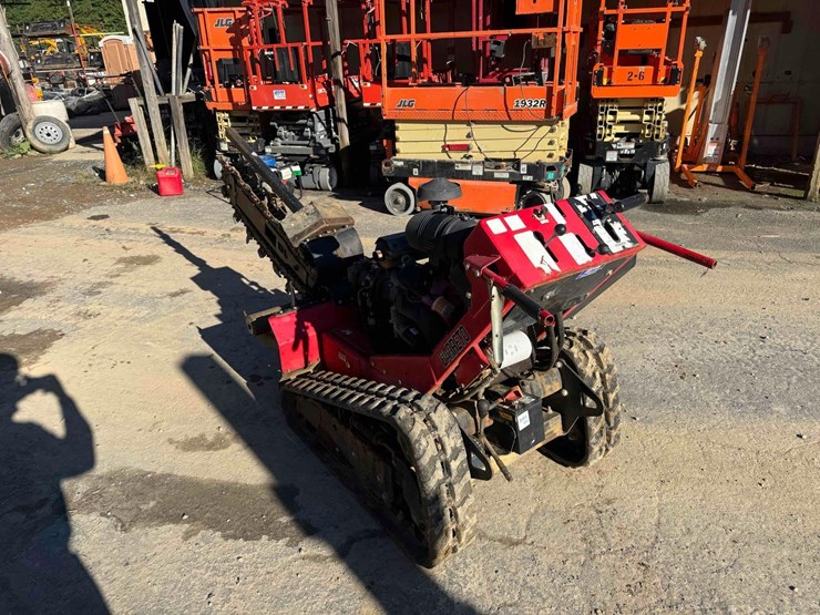 2015-baretto-2024tk-36"-track-trencher-image-3