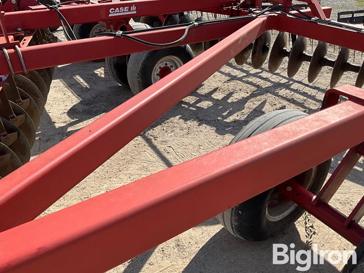 case-ih-3950-image-15