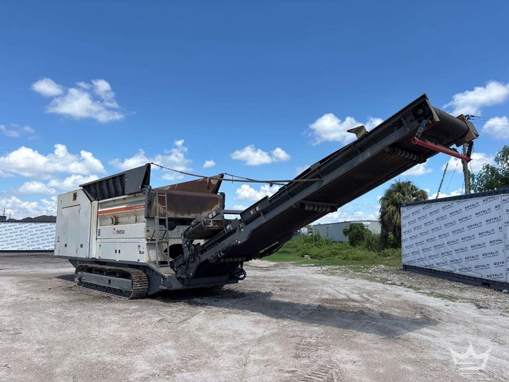 2021-metso-m-and-j-preshredder-4000m-dual-shaft-tracked-tire-shredder-machine-w/-extra-parts-image-2