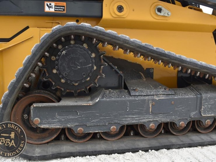 2024-deere-333g-image-41