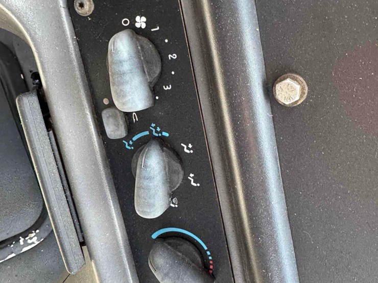 2006-caterpillar-c7-image-19