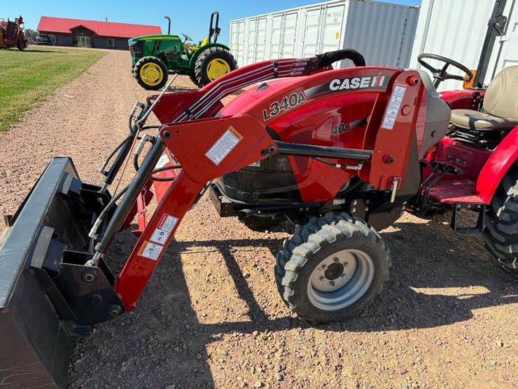 case-ih-farmall-40a-image-14