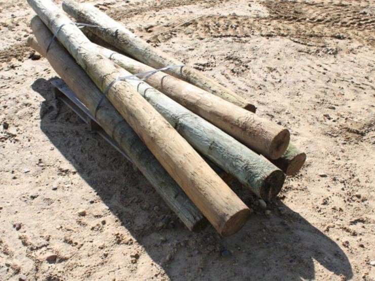 (8)-wooden-posts-image-8