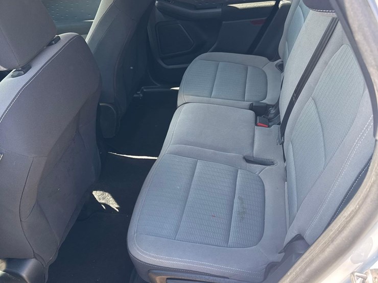 2020-ford-escape-image-11