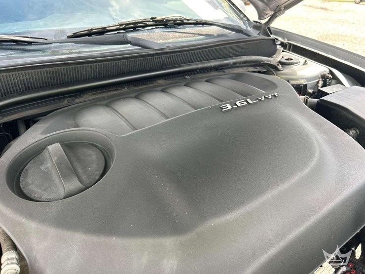 2014-dodge-avenger-sedan-image-11