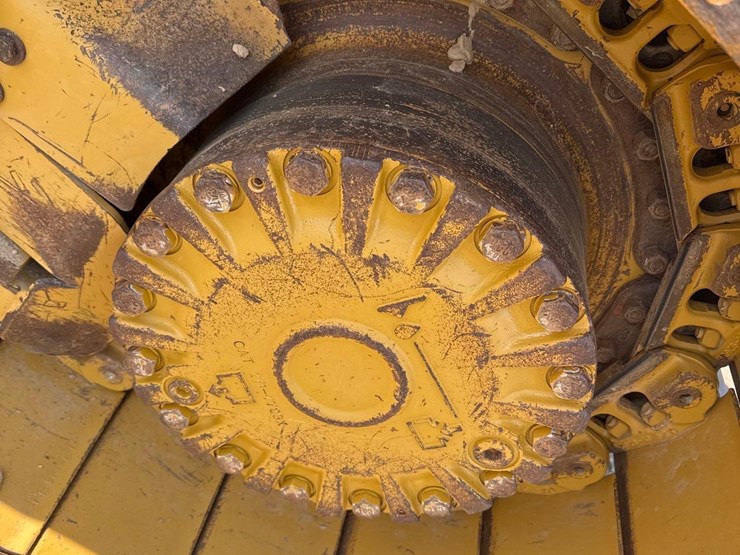 2017-caterpillar-d5k2-lgp-image-22