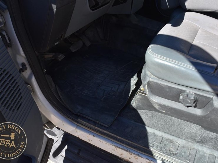 2015-ford-f350-sd-image-34