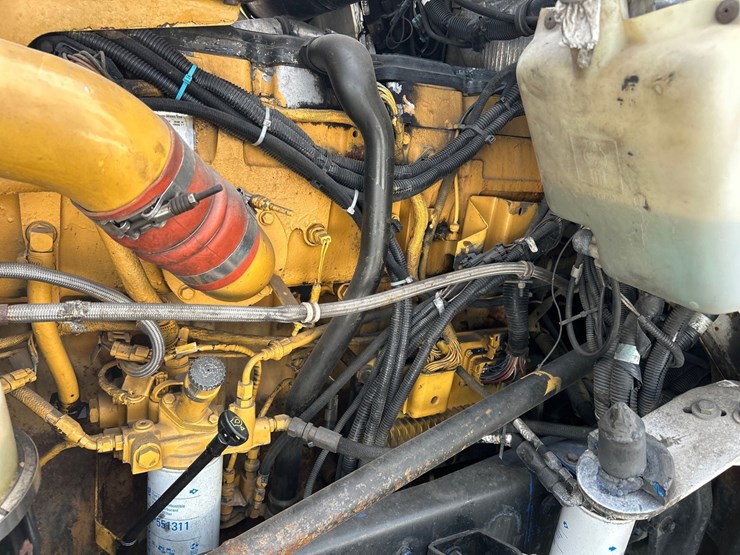2006-caterpillar-c15-image-53