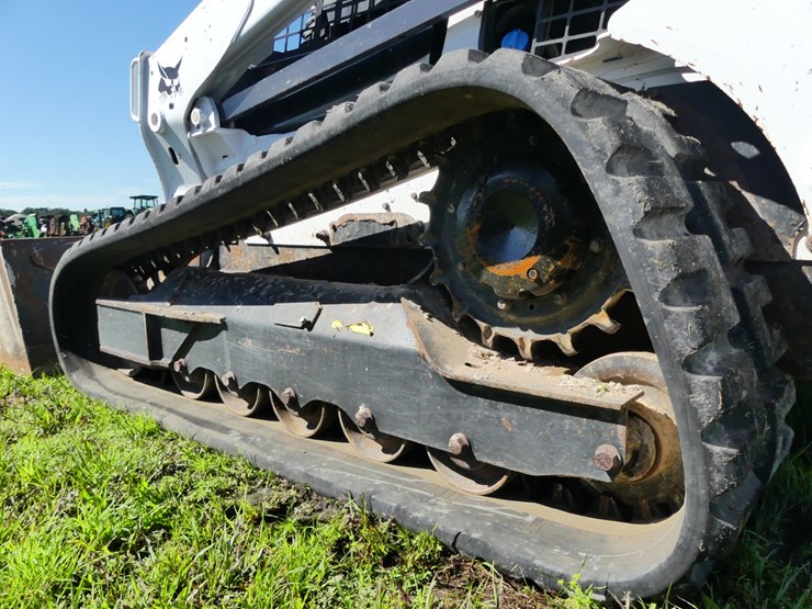 2023-bobcat-t770-image-5