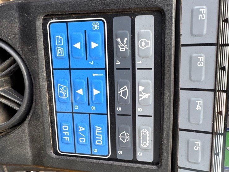 2021-komatsu-pc138us-11-image-28