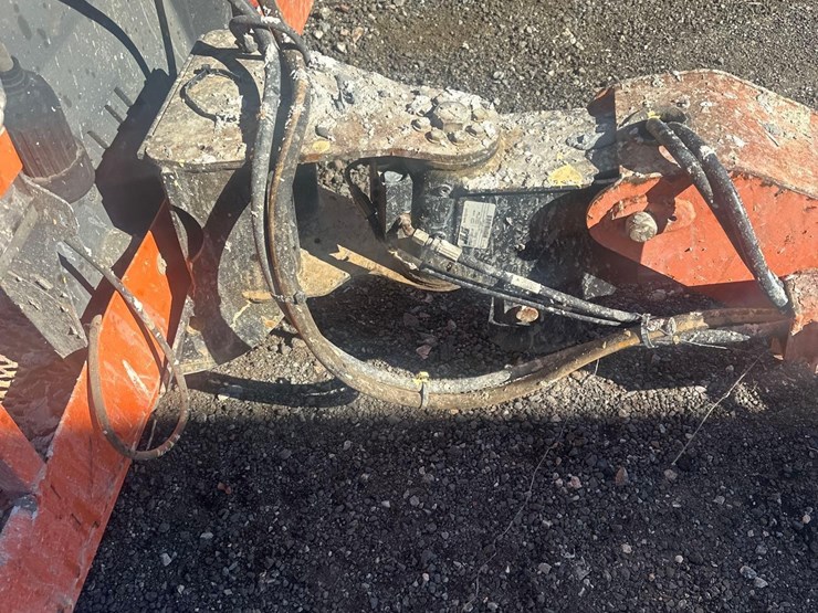 2013-jlg-400s-image-26