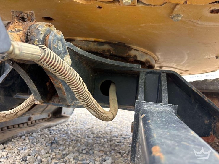 2018-caterpillar-303e-mini-excavator-image-23