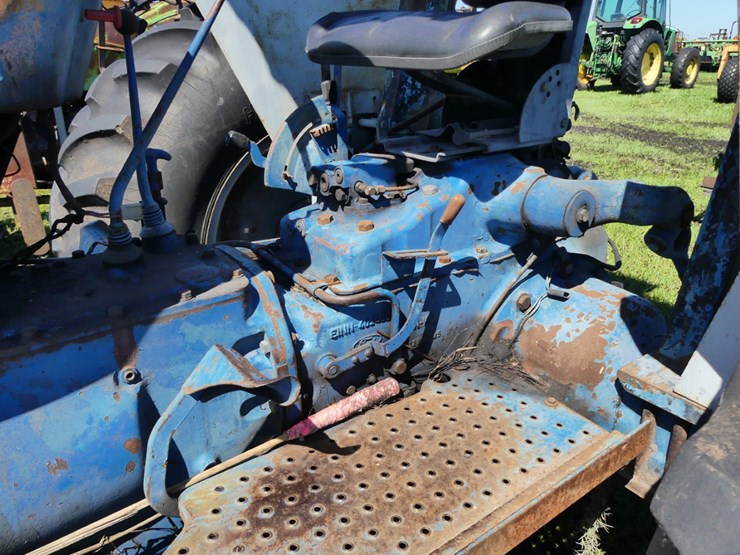 ford-7610-image-11