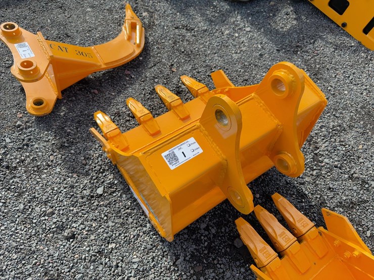 caterpillar-305-image-4