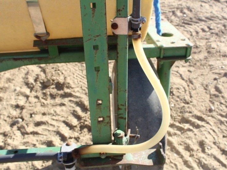 john-deere-200-image-22