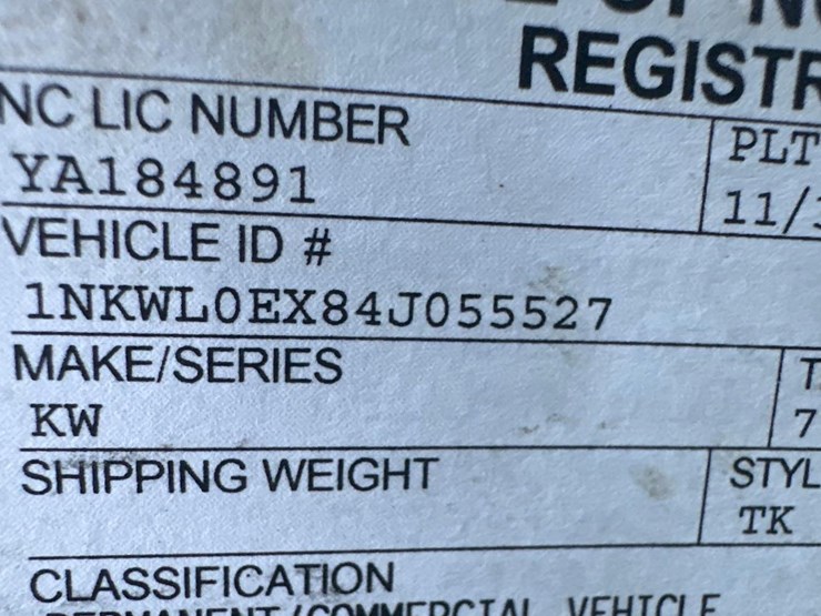 2004-kenworth-w900-image-40