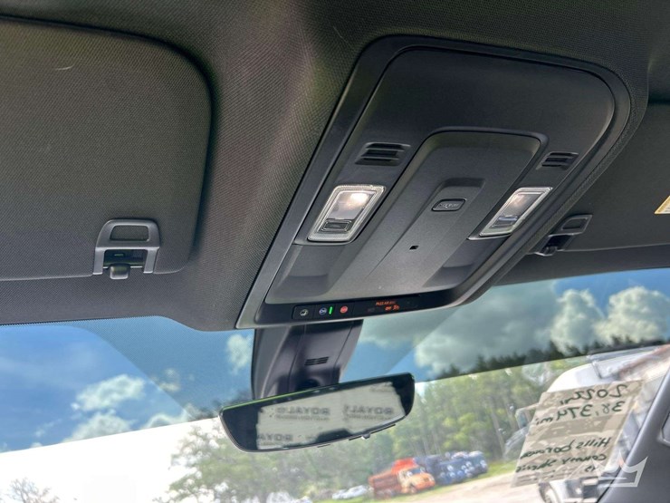 2022-chevrolet-tahoe-image-20