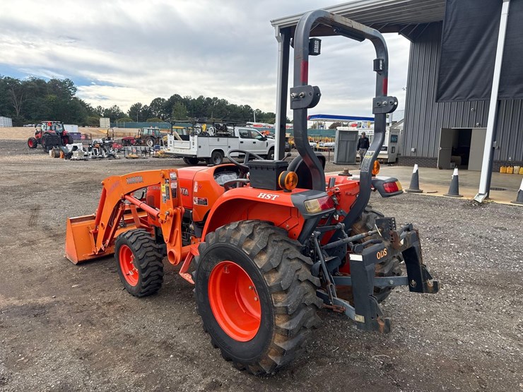 2012-kubota-l3200d-image-4