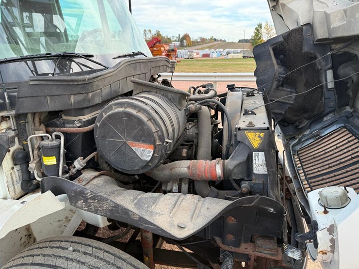 2008-international-durastar-4300-image-61