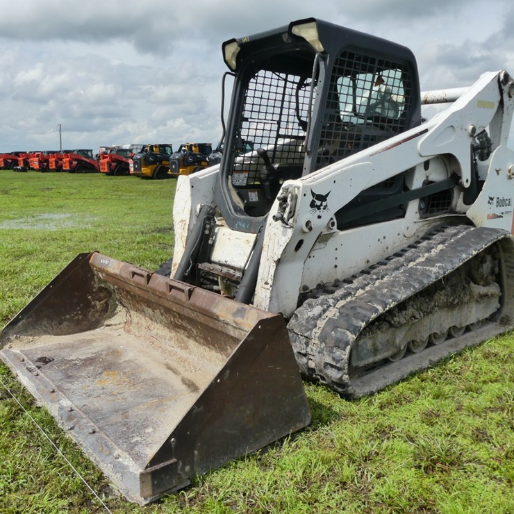 2016 BOBCAT T750