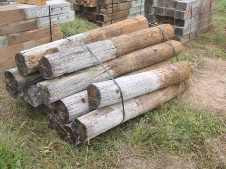 bundle-of-wood-posts-approx.-5''-x-7'-image-1