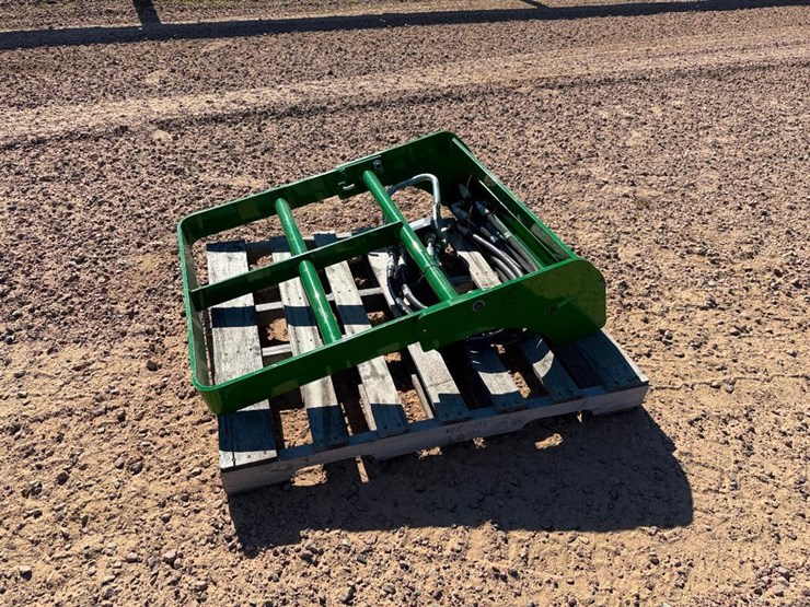 john-deere-8225r-image-9