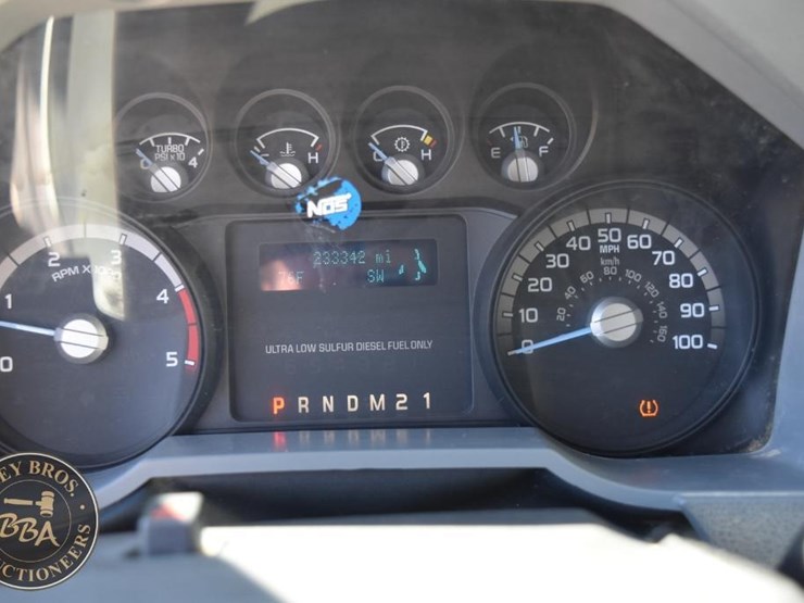 2015-ford-f350-sd-image-44