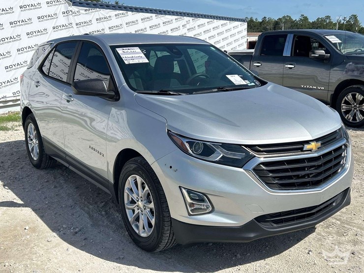 2020-chevrolet-equinox-image-2