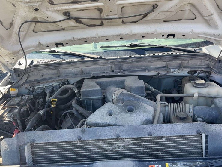 2011-ford-f350-image-17