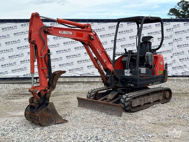 2019-kubota-kx71-3-image-1