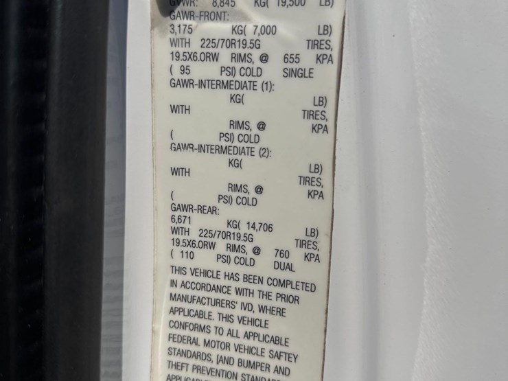2018-ford-f550-xl-image-11