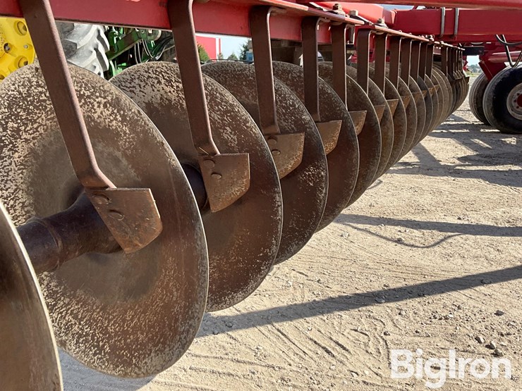case-ih-3950-image-14