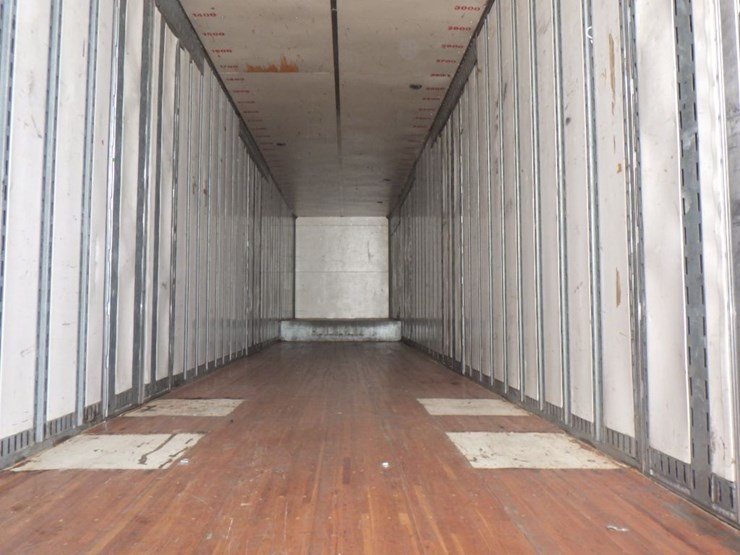 2007-kentucky-furniture-van-image-15