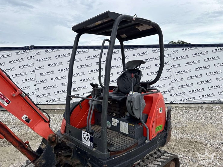 2019-kubota-kx71-3-image-18