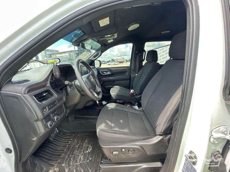 2022-chevrolet-tahoe-image-12