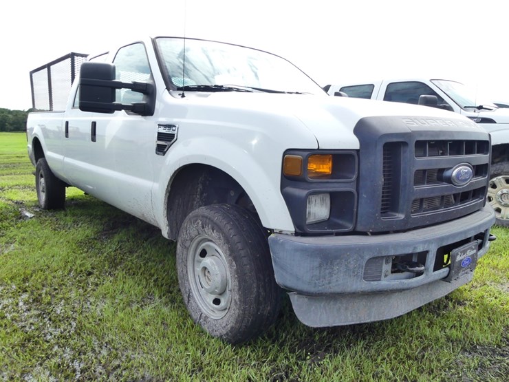 2009-ford-f350-xl-image-2