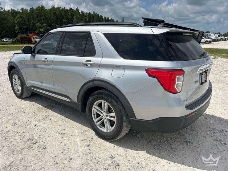 2022-ford-explorer-image-4