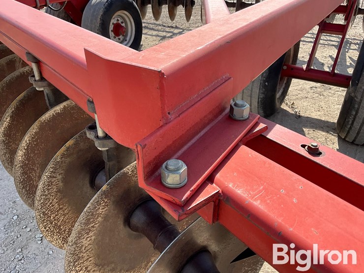 case-ih-3950-image-12