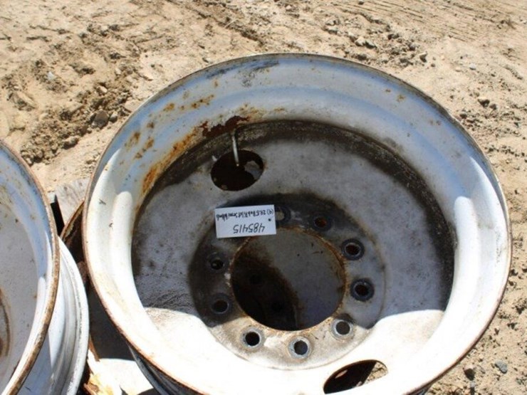 (4)-24.5-hub-pilot-semi-wheels-image-6