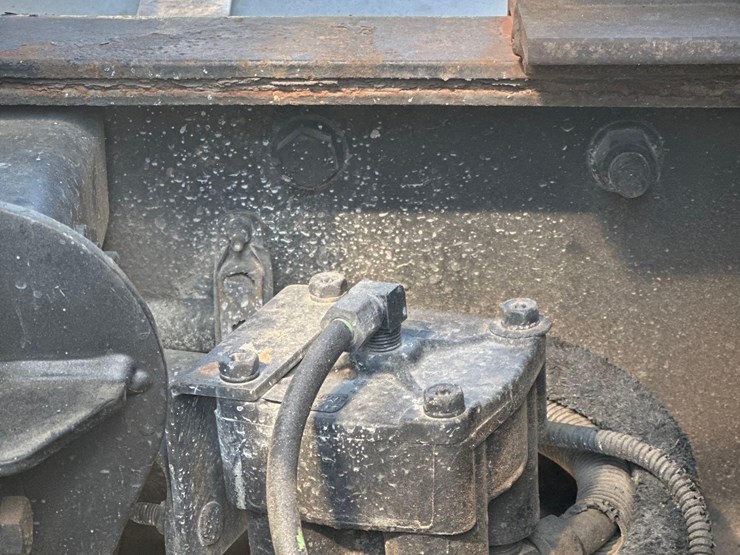2016-kenworth-t800-image-19