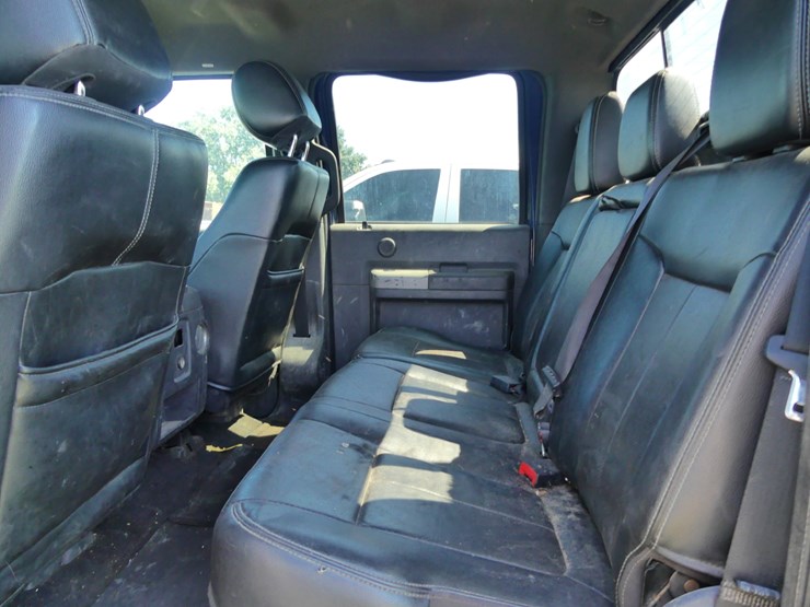 2013-ford-f550-lariat-image-8