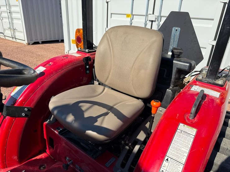 case-ih-farmall-40a-image-35