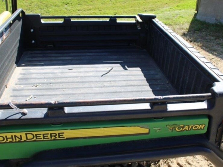 john-deere-gator-image-9