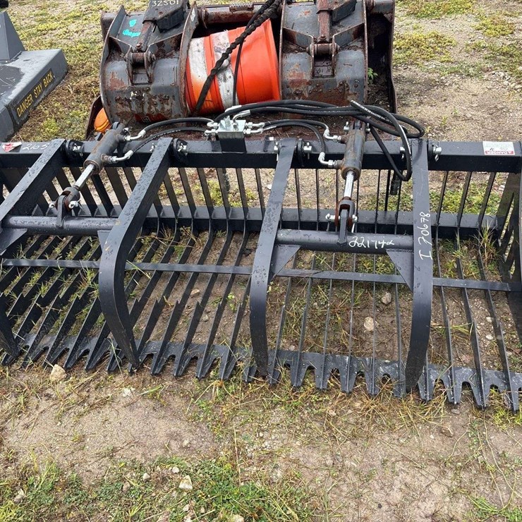 JCT Dual Cylinder Hydraulic Rock Grapple Skid Steer Attachment