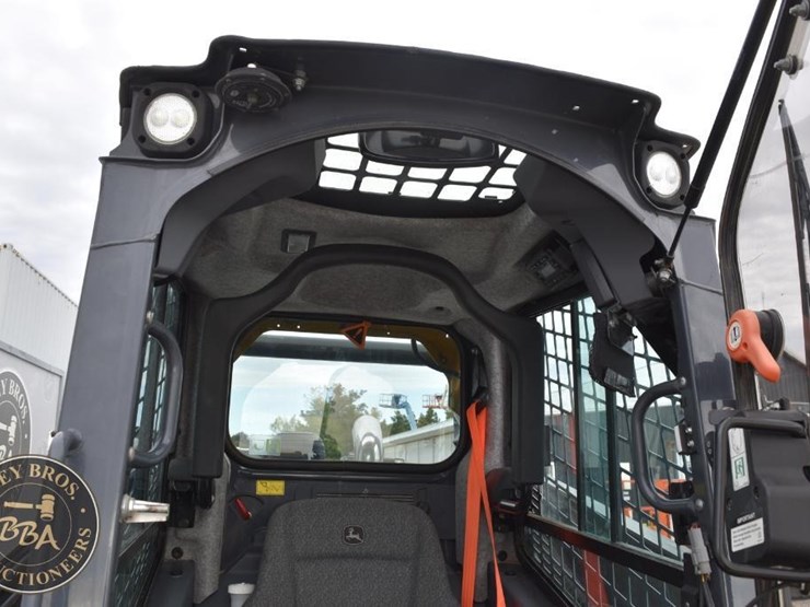 2024-deere-333g-image-45