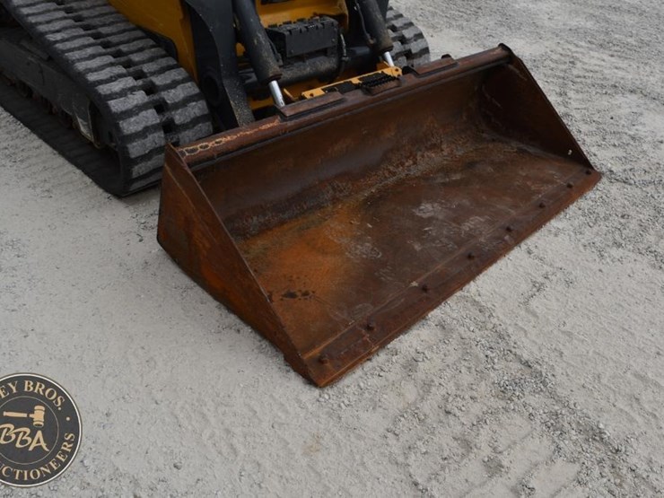 2024-deere-333g-image-22