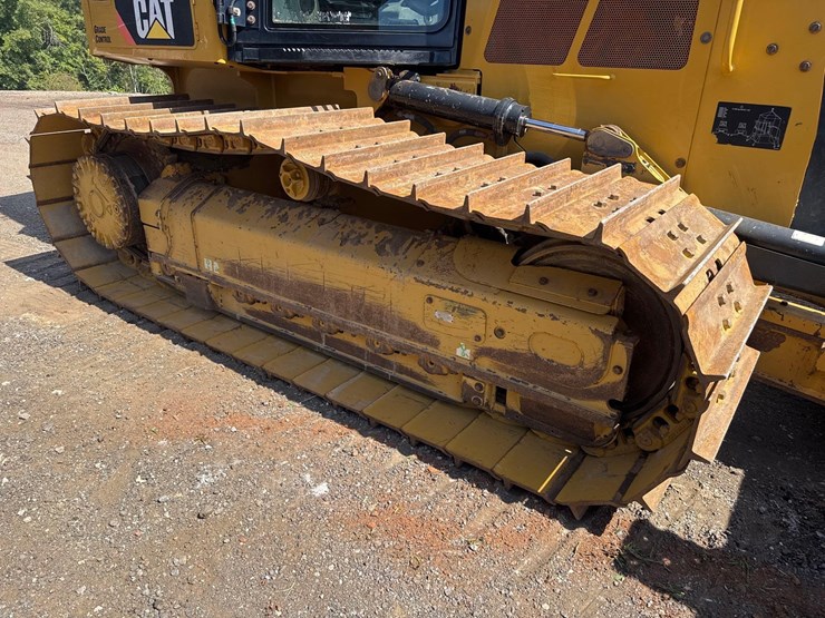 2017-caterpillar-d5k2-lgp-image-15
