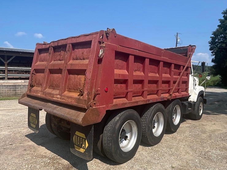 1994-ford-l9000-image-3